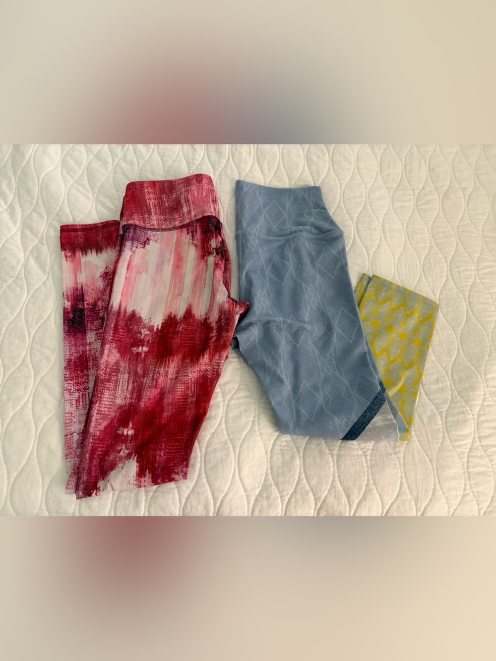 2 Pairs of ALO leggings - Desert Sunset and Airbrush leggings Size Medium